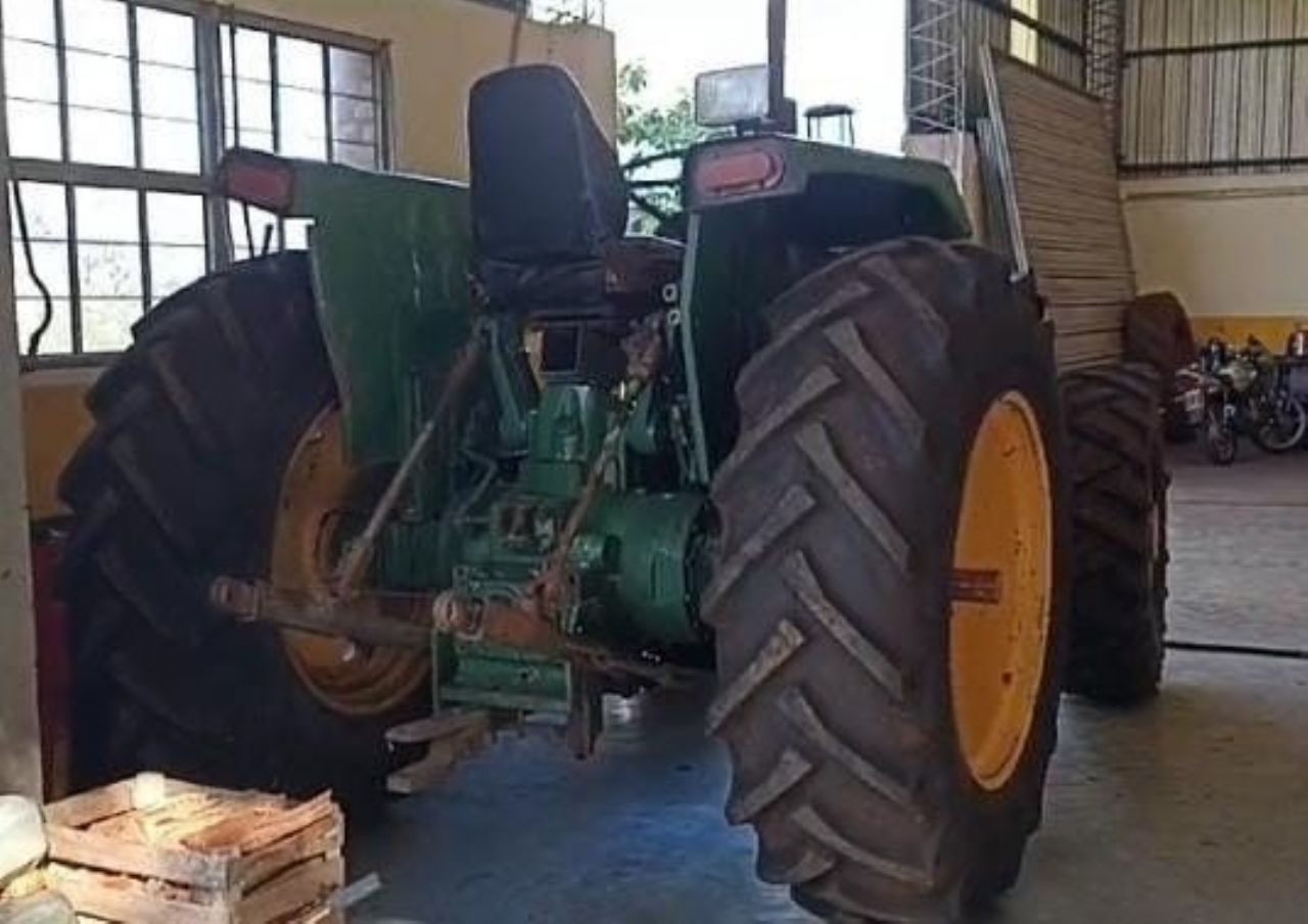 Maq. Agrícola Tractor Usado en Mendoza, deRuedas
