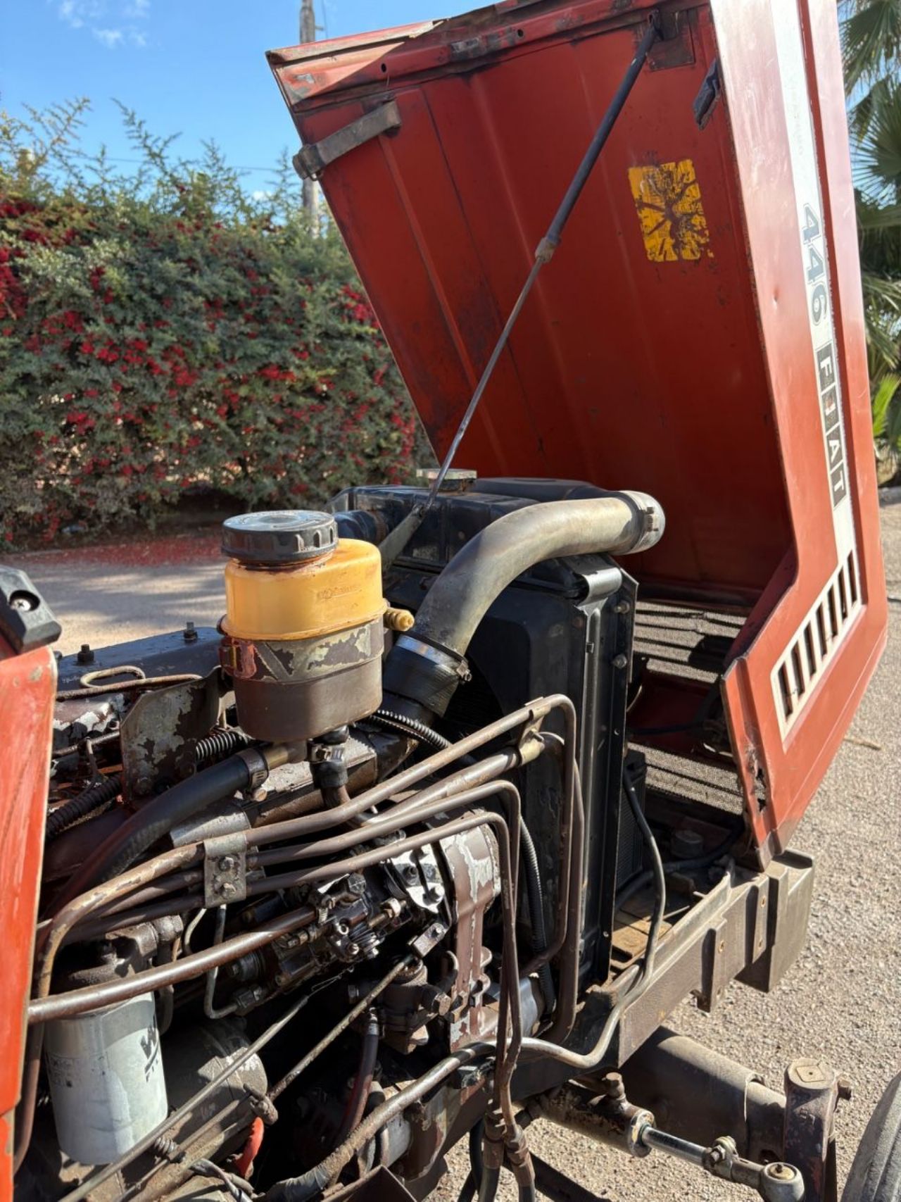 Maq. Agrícola Tractor Usado en Mendoza, deRuedas