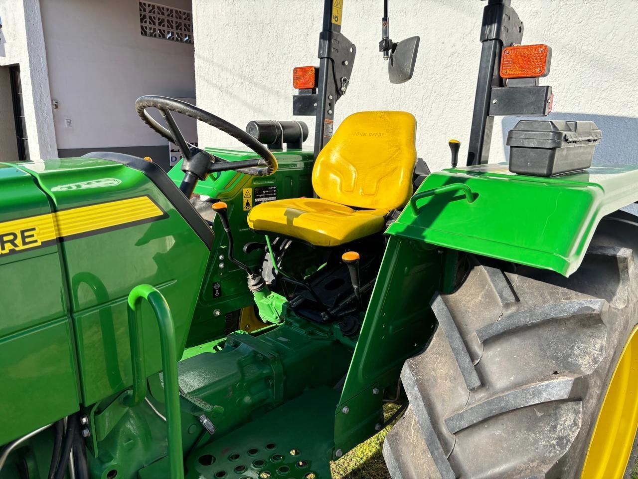 Maq. Agrícola Tractor Usado en Mendoza, deRuedas