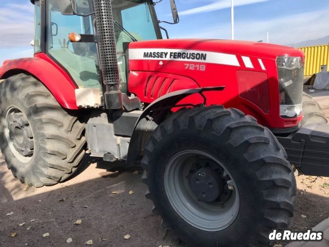 Maq. Agrícola Tractor Usado en Mendoza, deRuedas