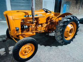Maq. Agrícola Tractor Usado en Mendoza