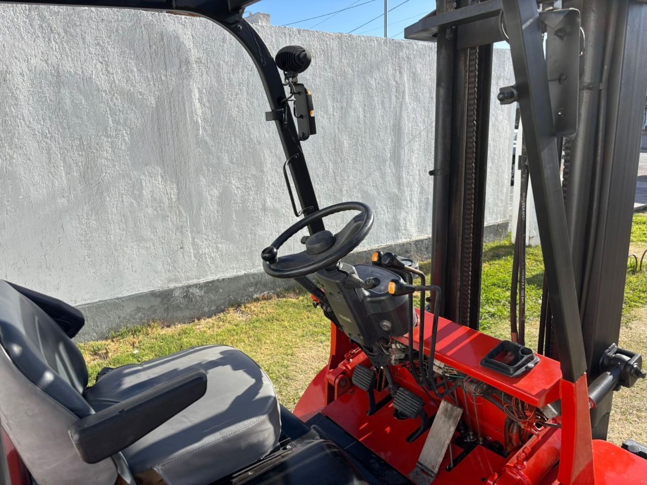 Maq. Pesada Autoelevador Usado en Mendoza, deRuedas
