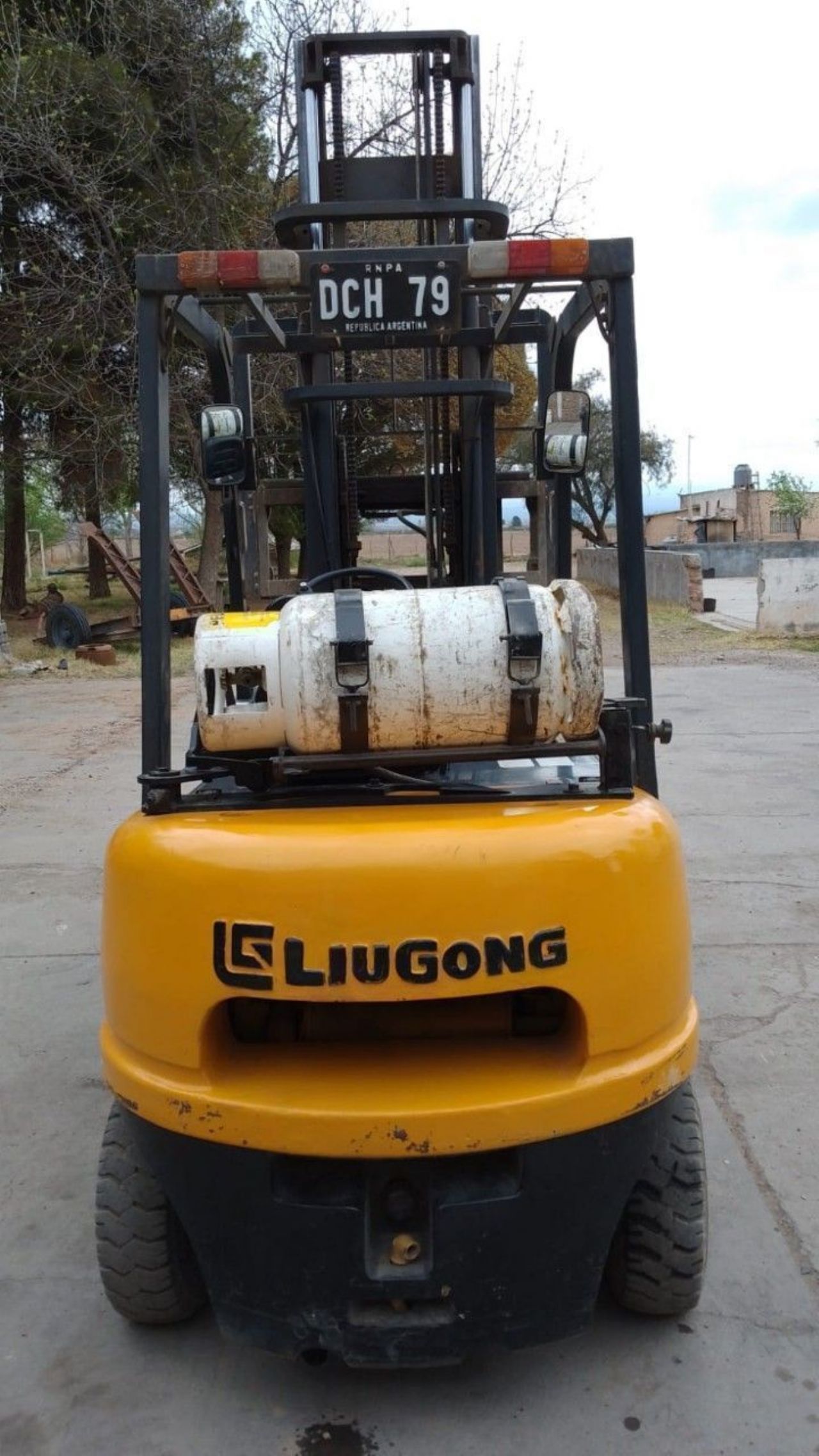 Maq. Pesada Autoelevador Usado en Mendoza, deRuedas