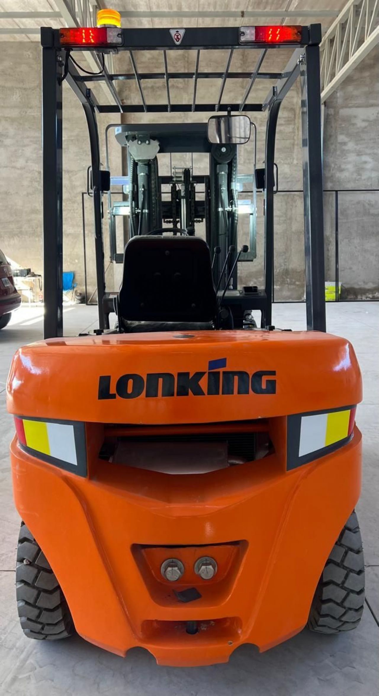 Maq. Pesada Autoelevador Usado en Mendoza, deRuedas