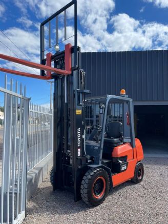 Maq. Pesada Autoelevador Nuevo en Mendoza