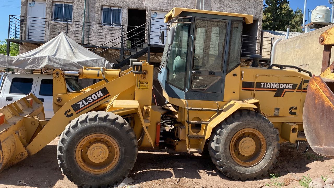 Maq. Pesada Pala Cargadora Usado en Mendoza, deRuedas