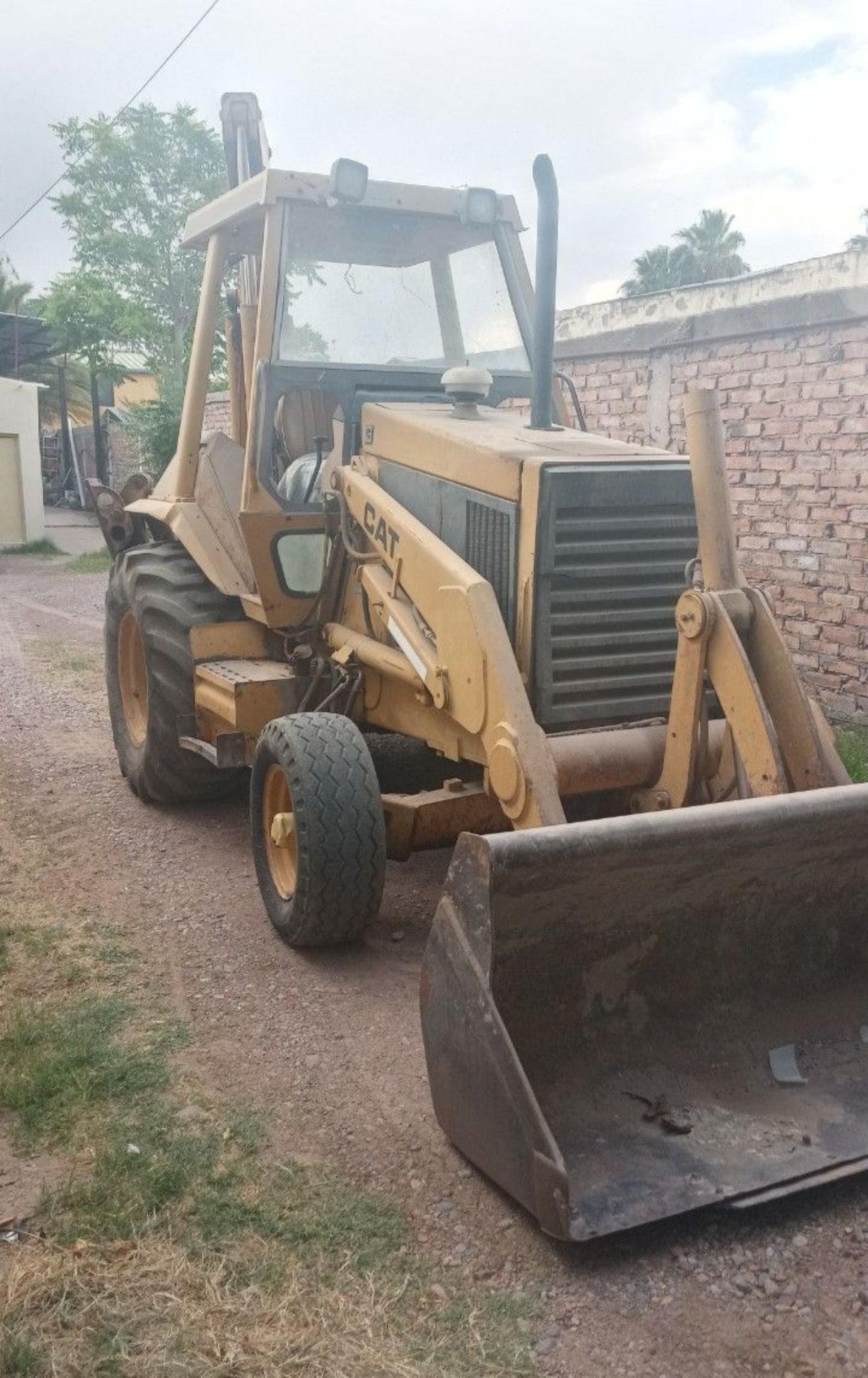 Maq. Pesada Retroexcavadoras Usado en Mendoza, deRuedas