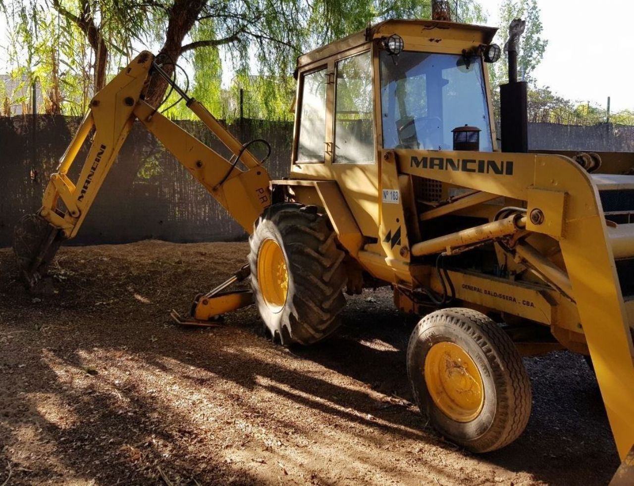 Maq. Pesada Retroexcavadoras Usado en Mendoza, deRuedas