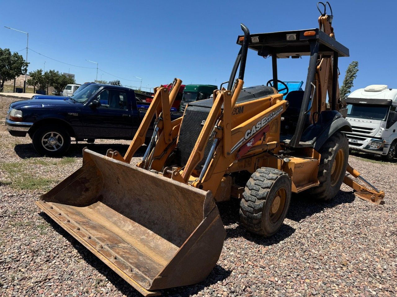 Maq. Pesada Retroexcavadoras Usado en Mendoza, deRuedas