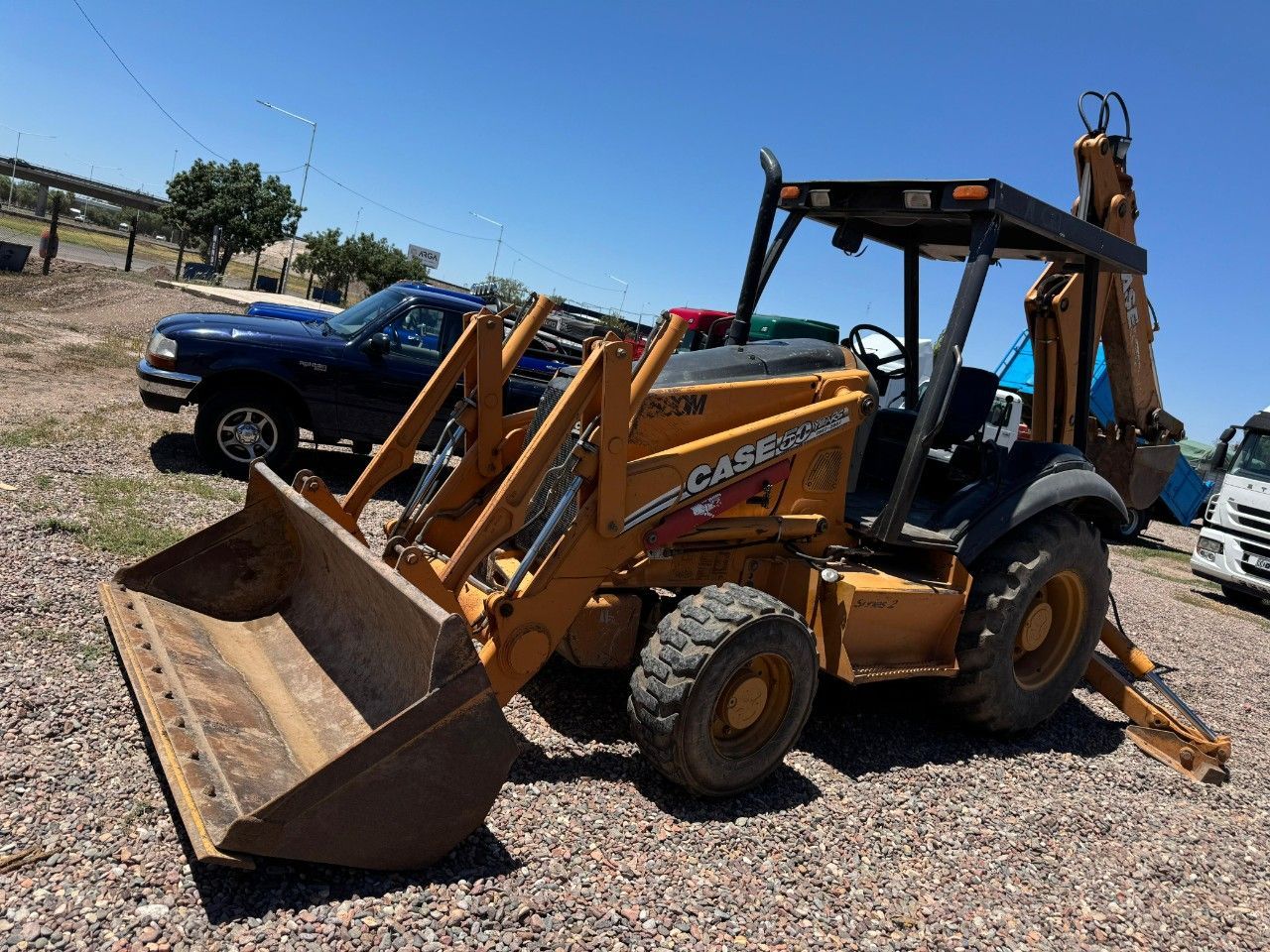Maq. Pesada Retroexcavadoras Usado en Mendoza, deRuedas