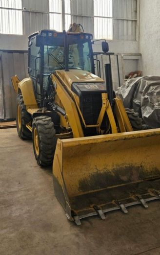 Maq. Pesada Retroexcavadoras Usado en Mendoza