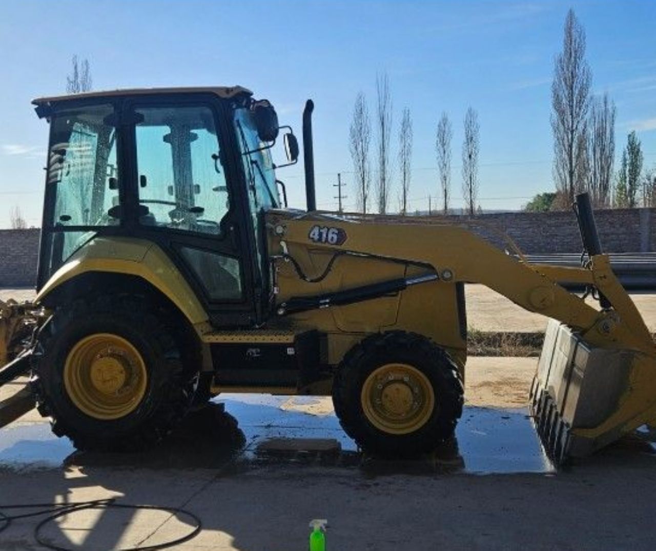 Maq. Pesada Retroexcavadoras Usado en Mendoza, deRuedas
