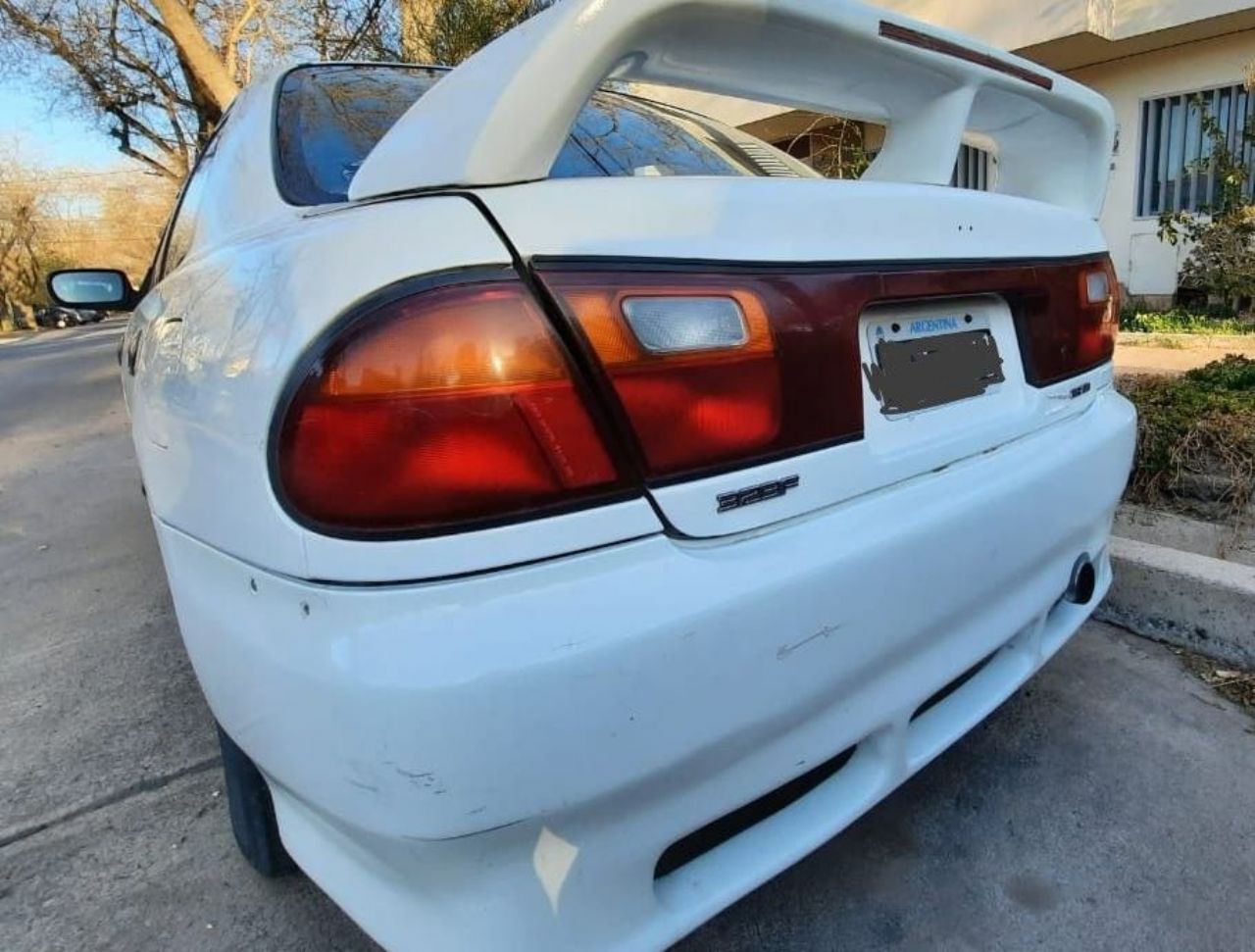 Mazda 323 Usado en Mendoza, deRuedas