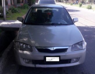Mazda 323 Usado en Mendoza