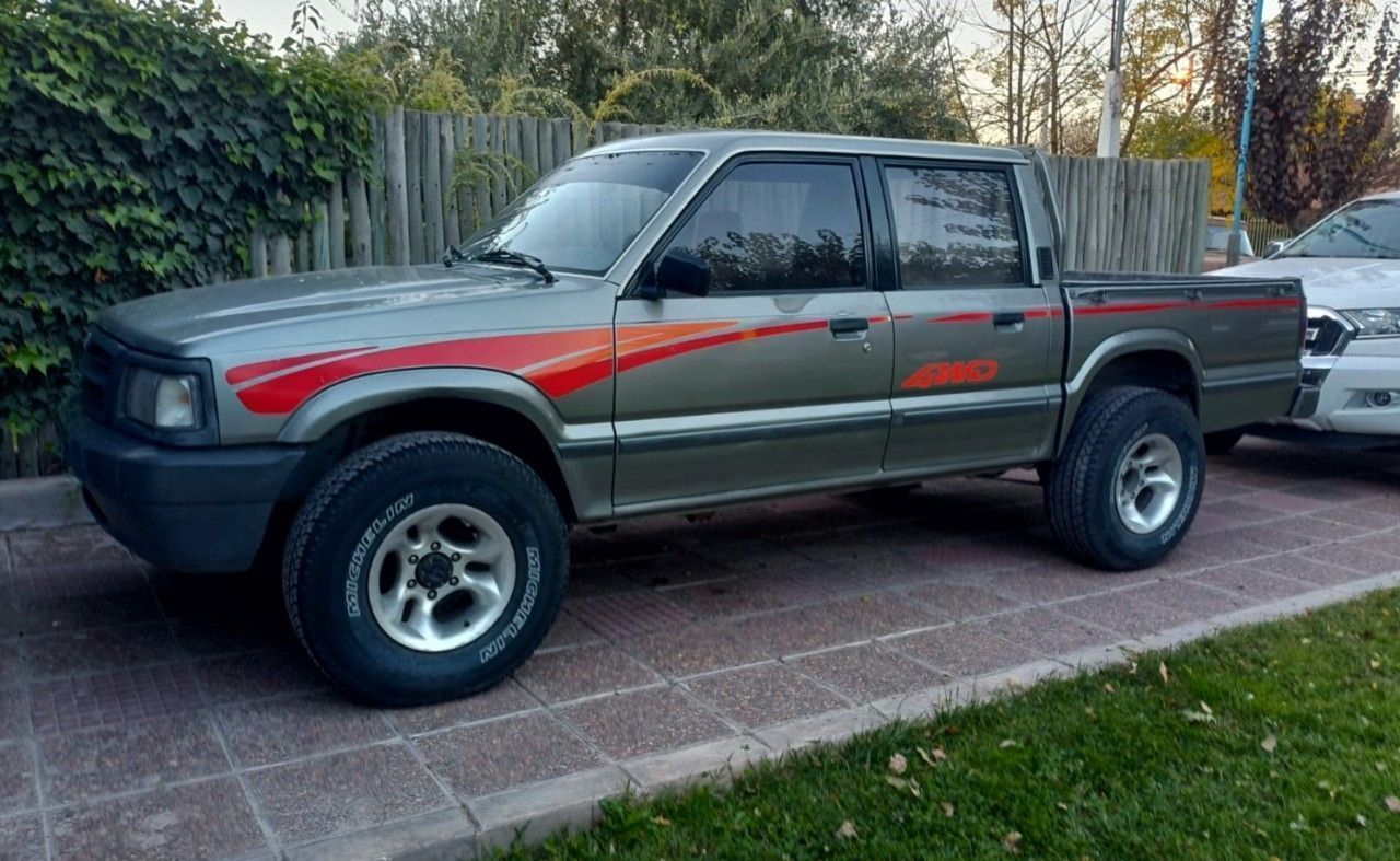 Mazda Pick-Up Usada en Mendoza, deRuedas