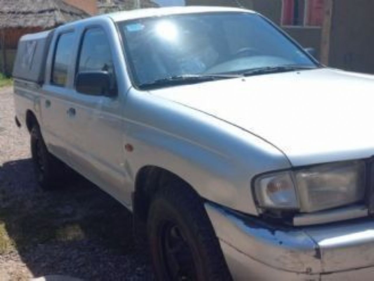 Mazda Pick-Up Usada en Mendoza, deRuedas