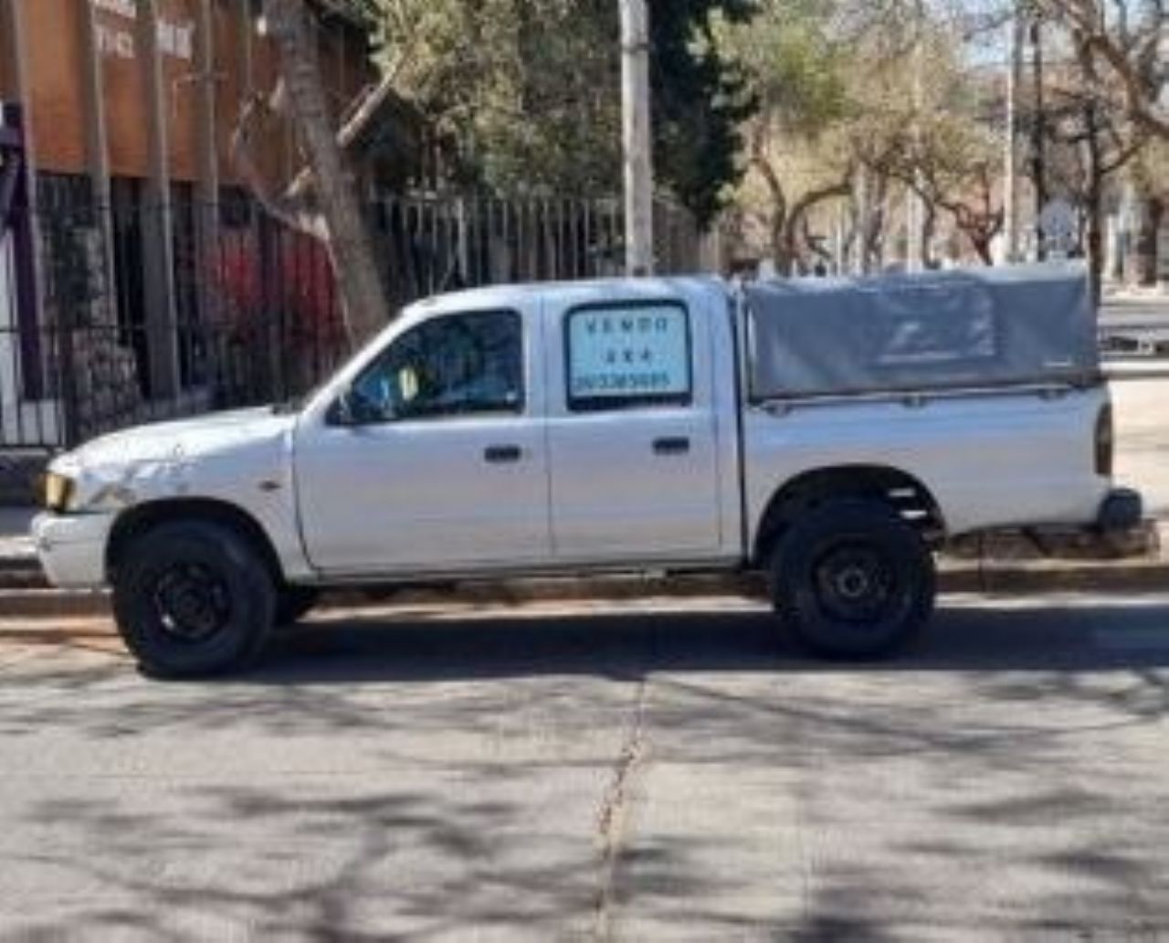 Mazda Pick-Up Usada en Mendoza, deRuedas