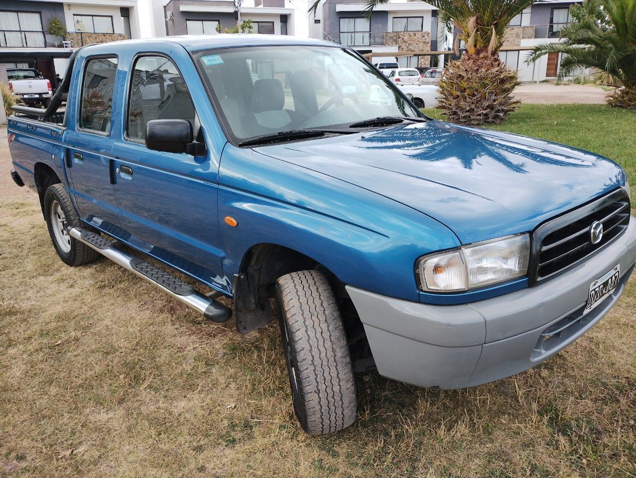 Mazda Pick-Up Usada en Mendoza, deRuedas