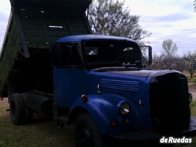 Mercedes Benz 1112 Usado en Mendoza, deRuedas