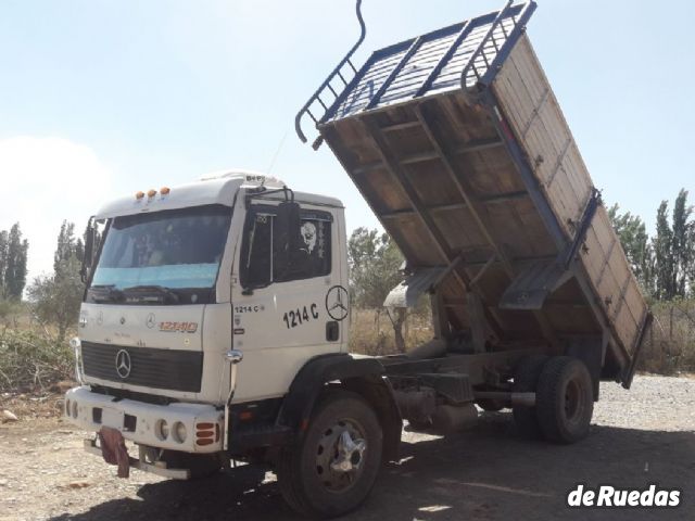 Mercedes Benz 1214 Usado en Mendoza, deRuedas