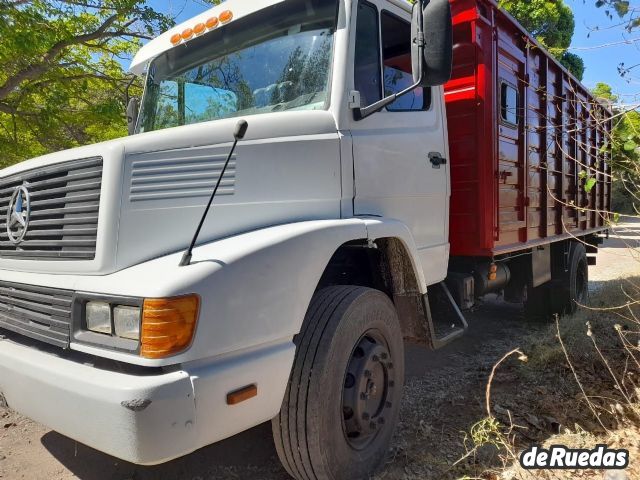 Mercedes Benz 1215 Usado en Mendoza, deRuedas
