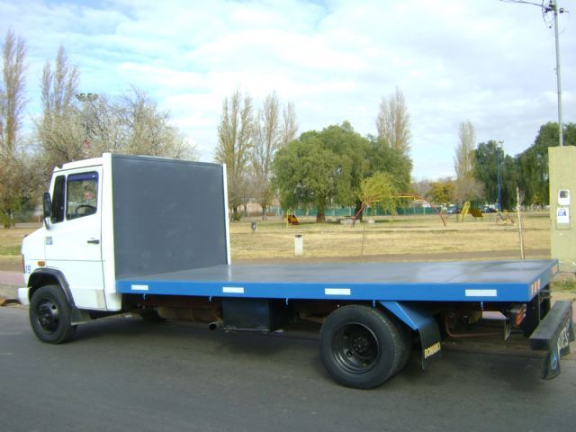 Mercedes Benz 710-37/48 Usado en Mendoza, deRuedas