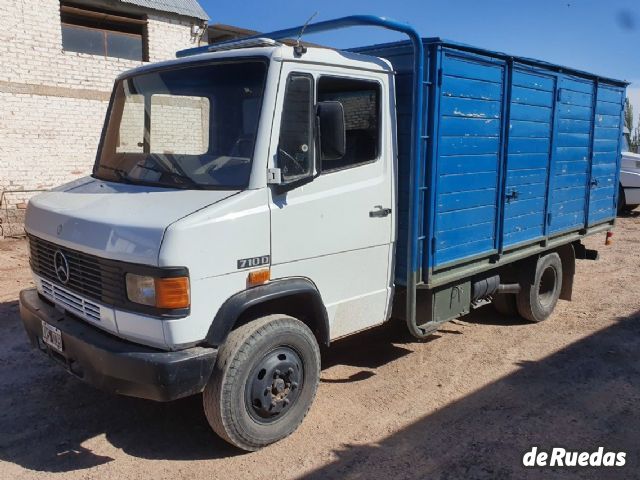 Mercedes Benz 710-37/48 Usado en Mendoza, deRuedas