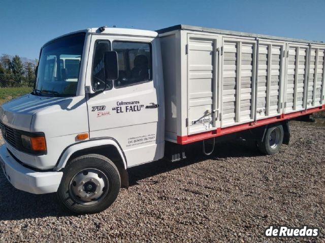 Mercedes Benz 710-37/48 Usado en Mendoza, deRuedas