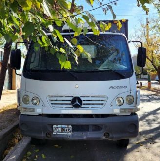 Mercedes Benz Accelo Usado en Mendoza