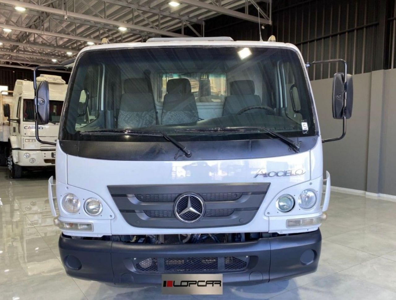 Mercedes Benz Accelo Usado en Córdoba, deRuedas