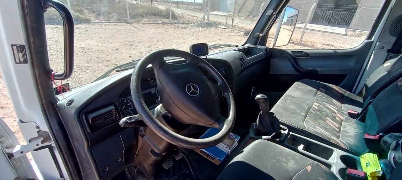 Mercedes Benz Accelo Usado en Mendoza, deRuedas