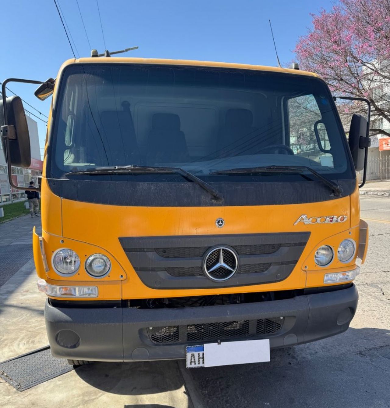 Mercedes Benz Accelo Usado en Córdoba, deRuedas
