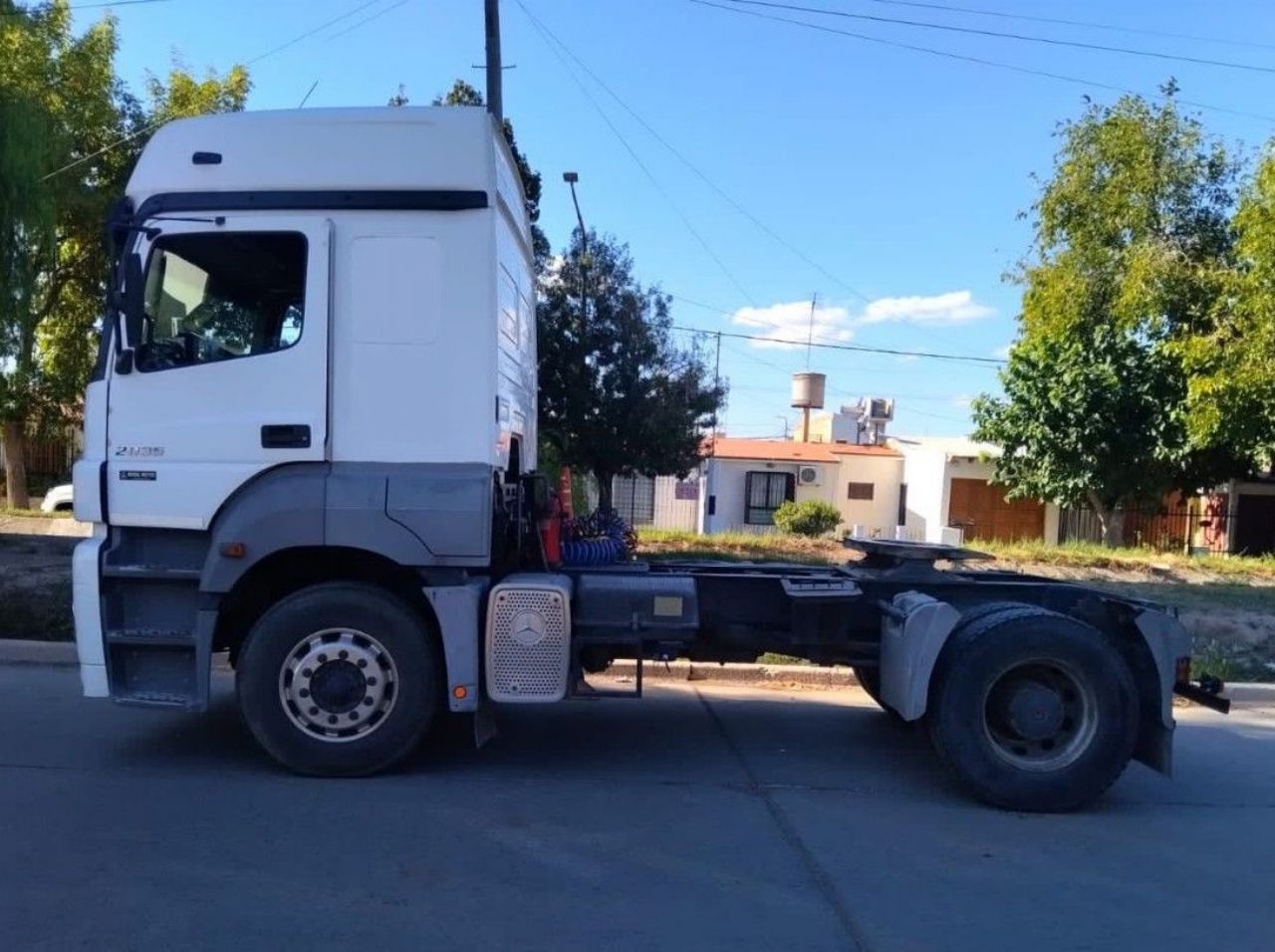 Mercedes Benz Axor Usado en Mendoza, deRuedas