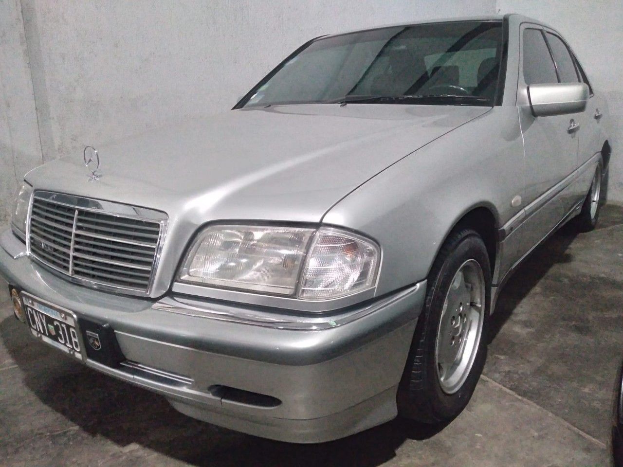 Mercedes Benz Clase C Usado en Mendoza, deRuedas
