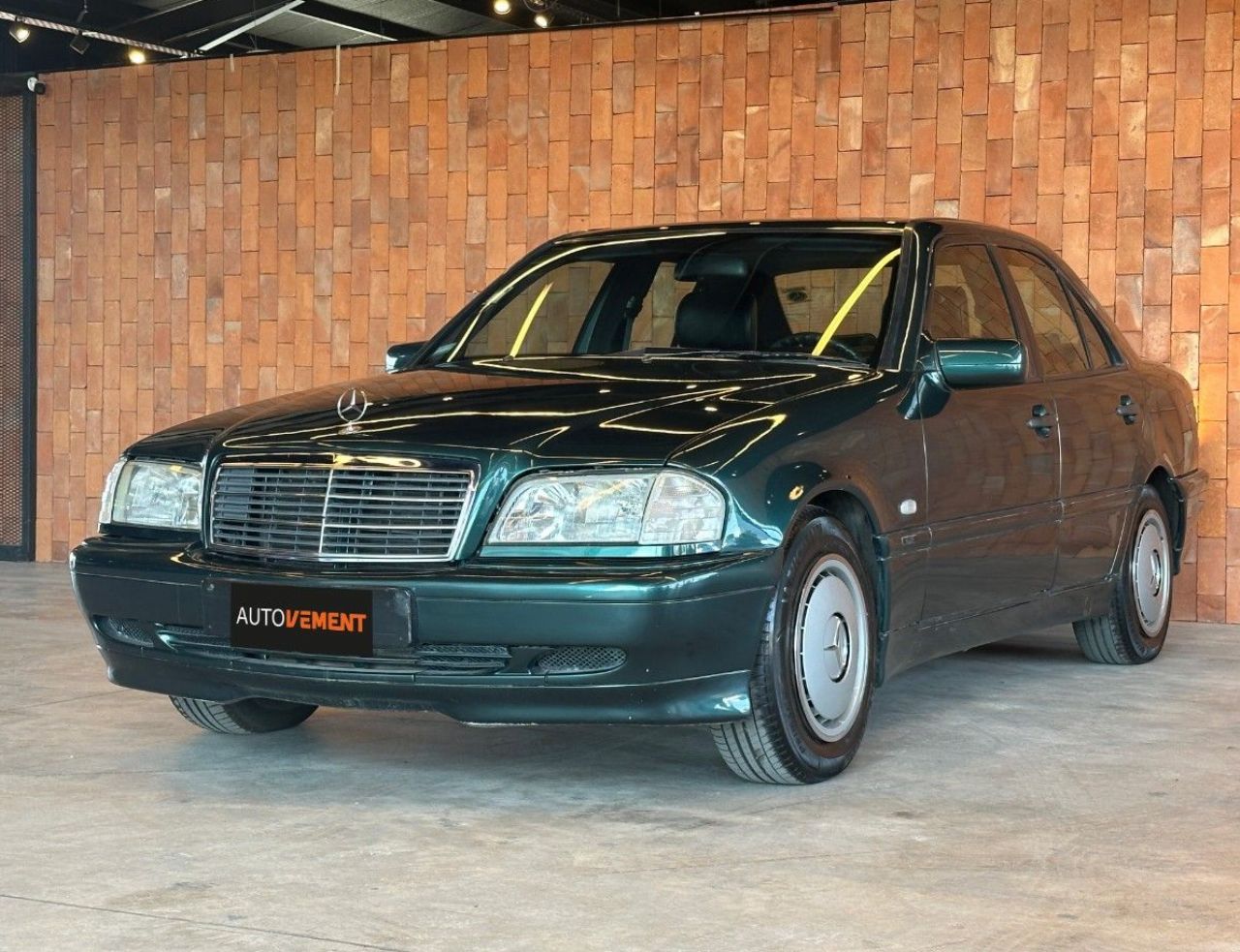 Mercedes Benz Clase C Usado en Córdoba, deRuedas