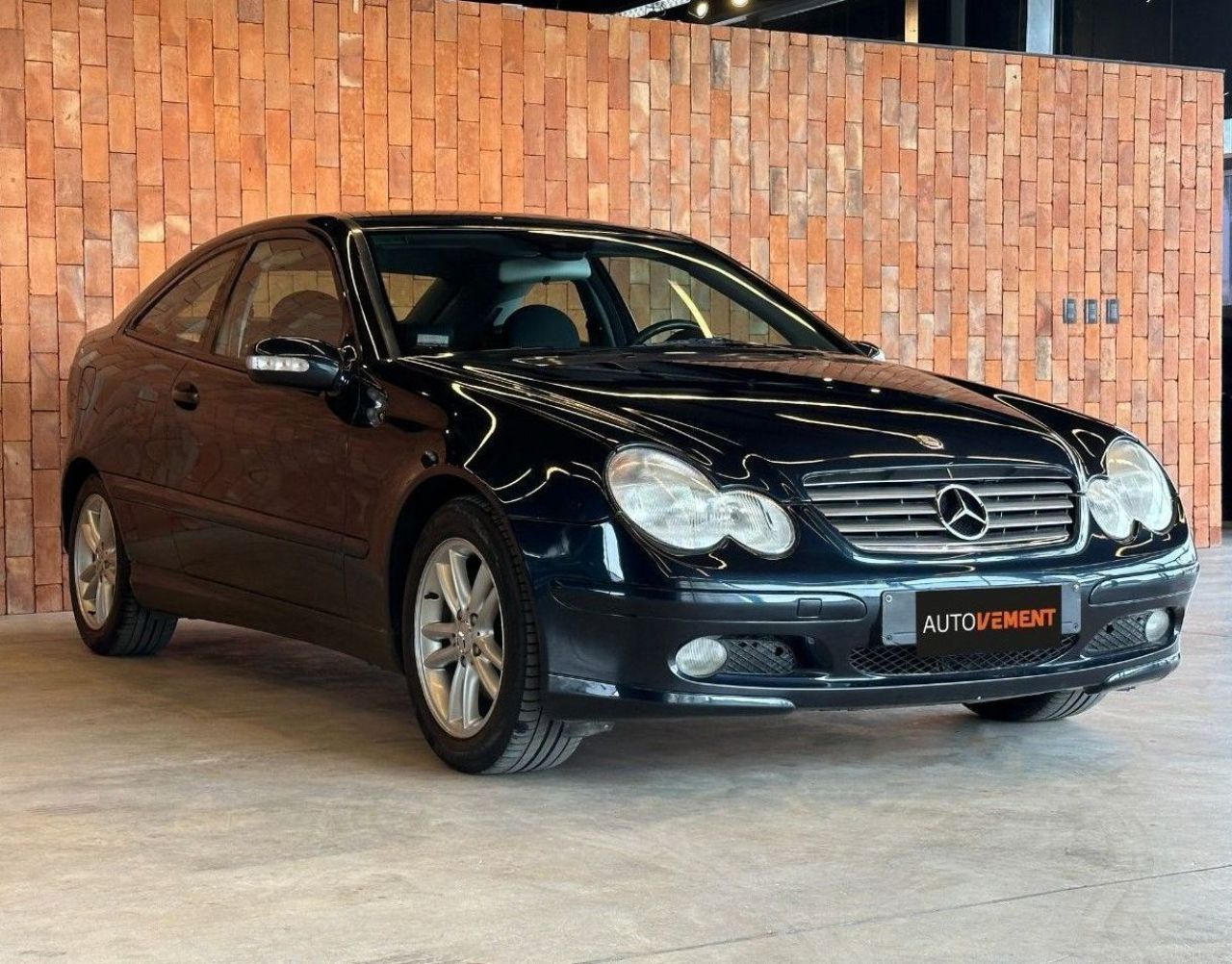 Mercedes Benz Clase C Usado en Córdoba, deRuedas