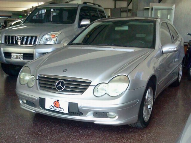 Mercedes Benz Clase C Usado en Mendoza, deRuedas