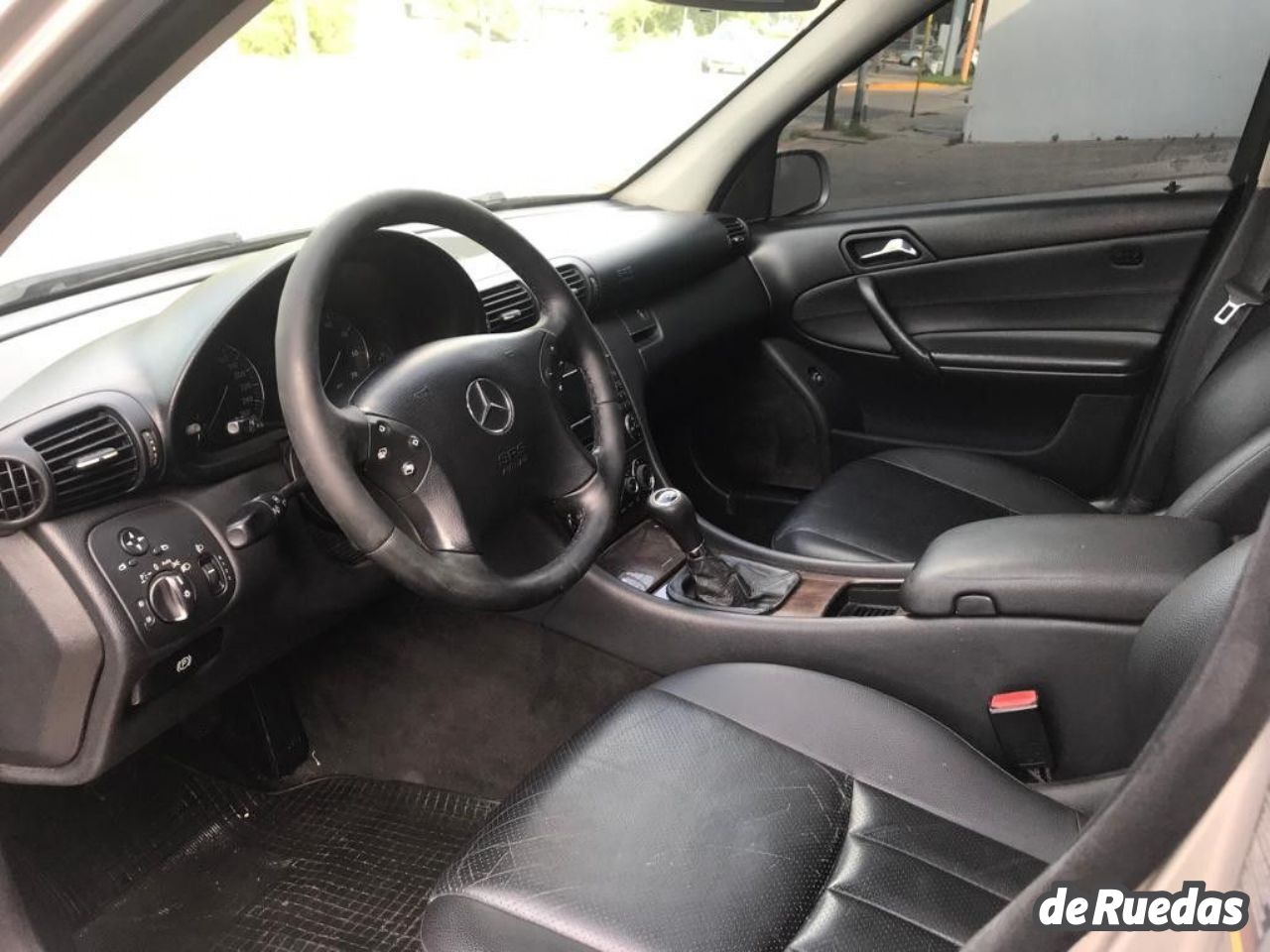Mercedes Benz Clase C Usado en Córdoba, deRuedas