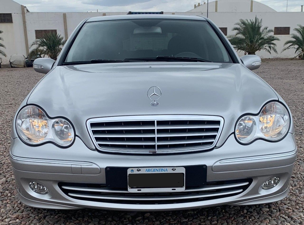 Mercedes Benz Clase C Usado en Mendoza, deRuedas