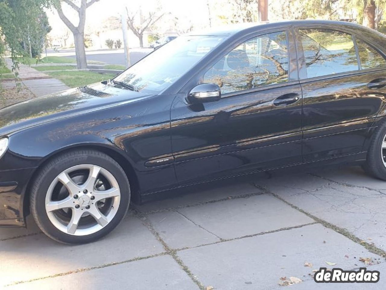 Mercedes Benz Clase C Usado en Mendoza, deRuedas