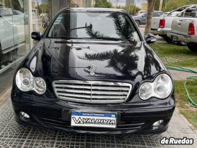 Mercedes Benz Clase C Usado en San Juan, deRuedas