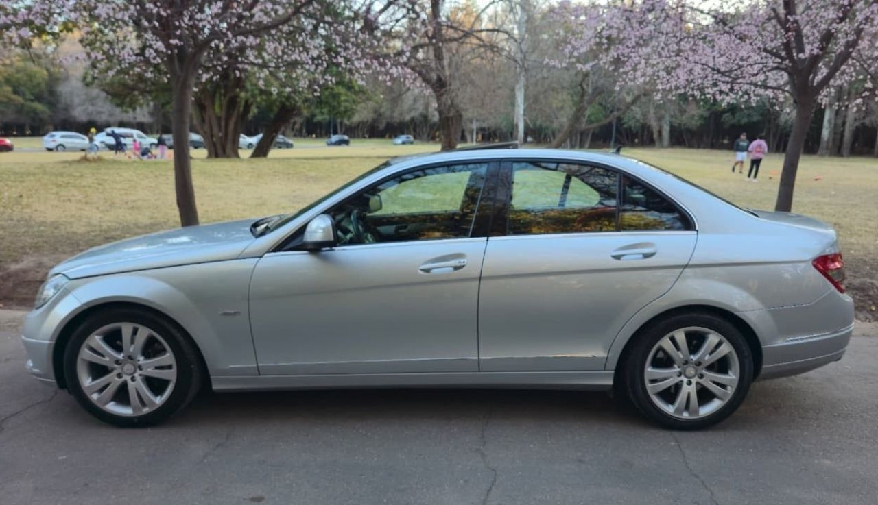 Mercedes Benz Clase C Usado en Mendoza, deRuedas