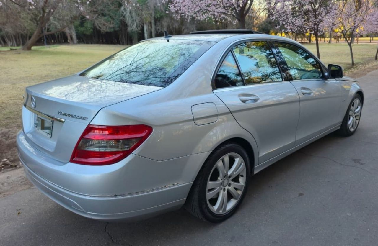 Mercedes Benz Clase C Usado en Mendoza, deRuedas