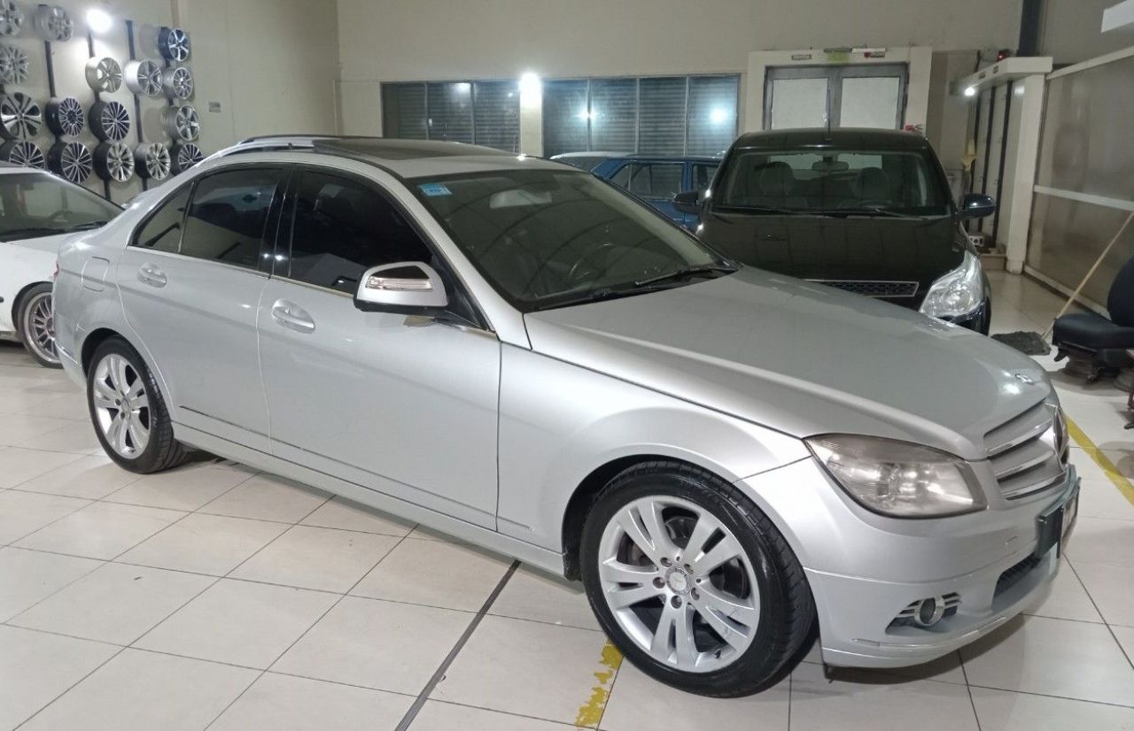 Mercedes Benz Clase C Usado en Mendoza, deRuedas