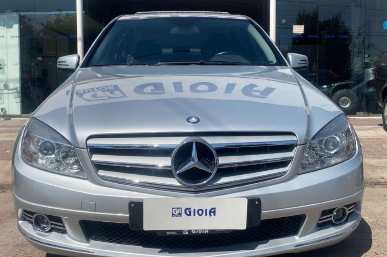 Mercedes Benz Clase C Usado en Mendoza, deRuedas