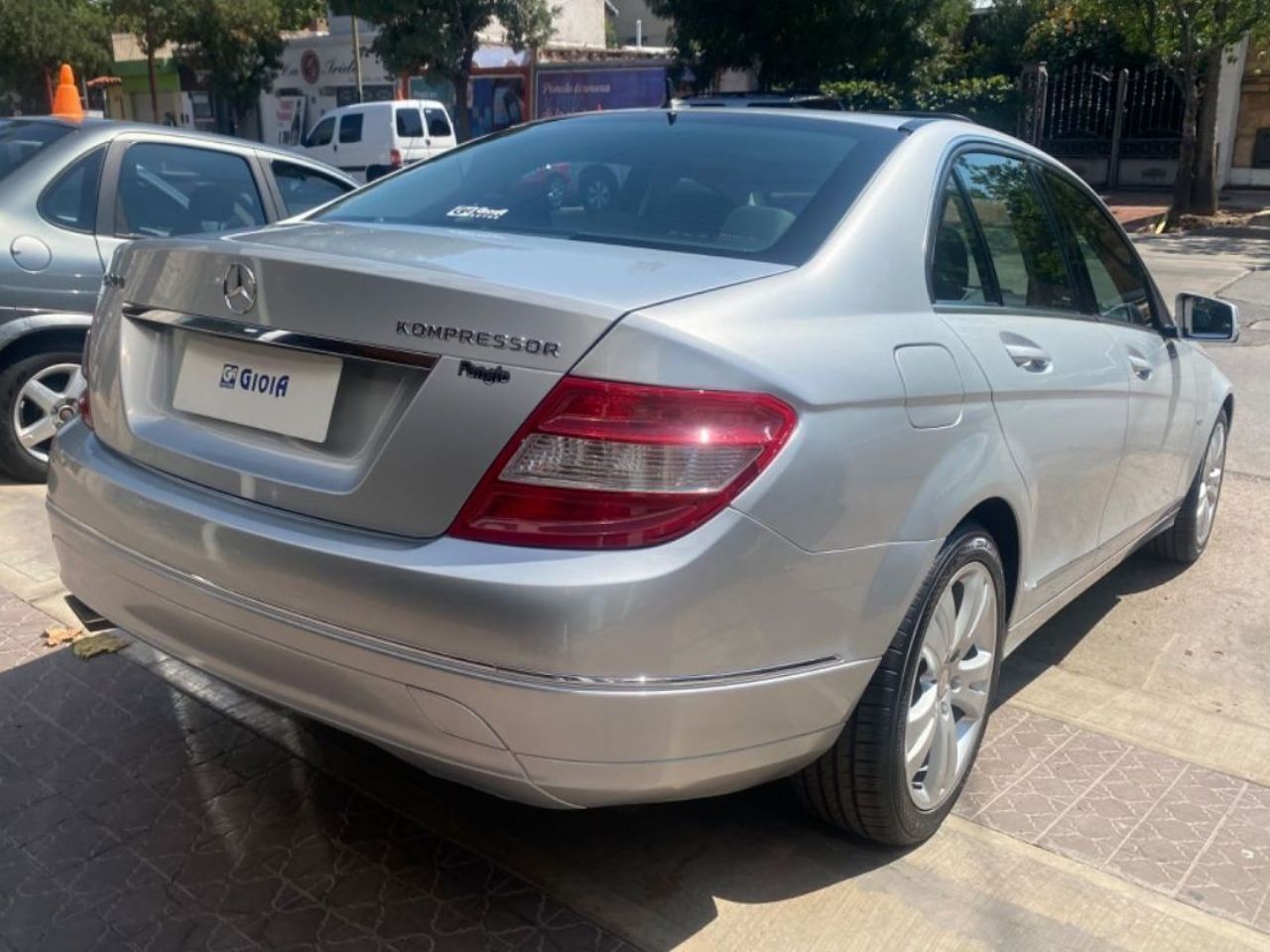 Mercedes Benz Clase C Usado en Mendoza, deRuedas