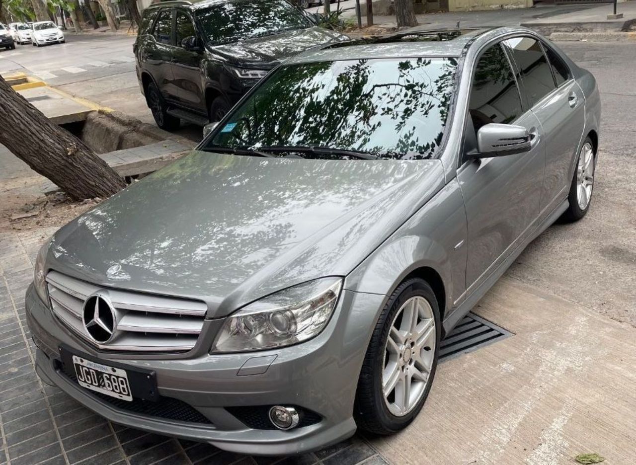 Mercedes Benz Clase C Usado en Mendoza, deRuedas