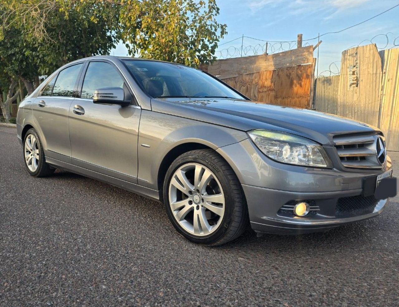 Mercedes Benz Clase C Usado en San Juan, deRuedas