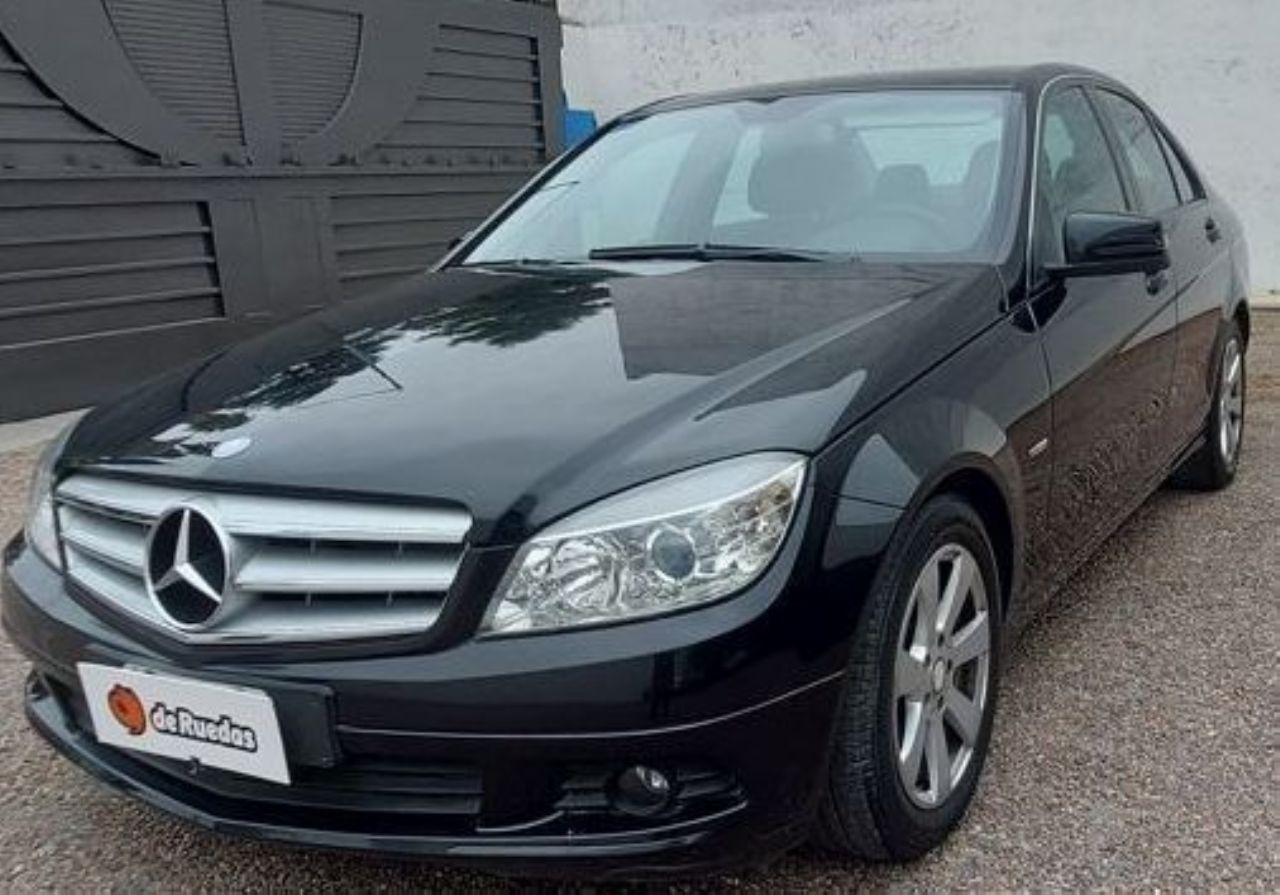 Mercedes Benz Clase C Usado en Mendoza, deRuedas