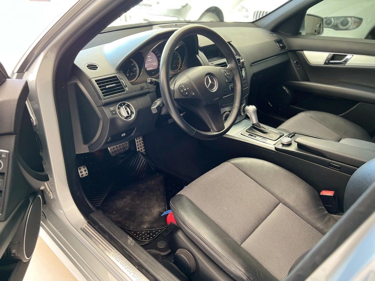 Mercedes Benz Clase C Usado en Mendoza, deRuedas